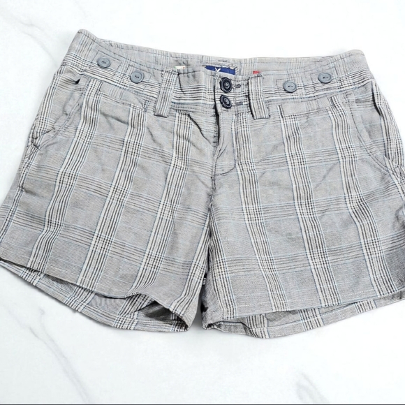 American Eagle Outfitters Pants - American Eagle Outfitters Light Gray Plaid Women's Shorts